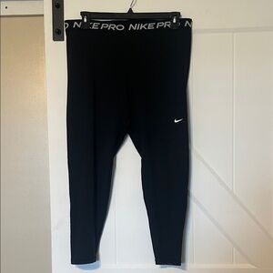 NWOT Nike Pro Dri-Fit Leggings XXL